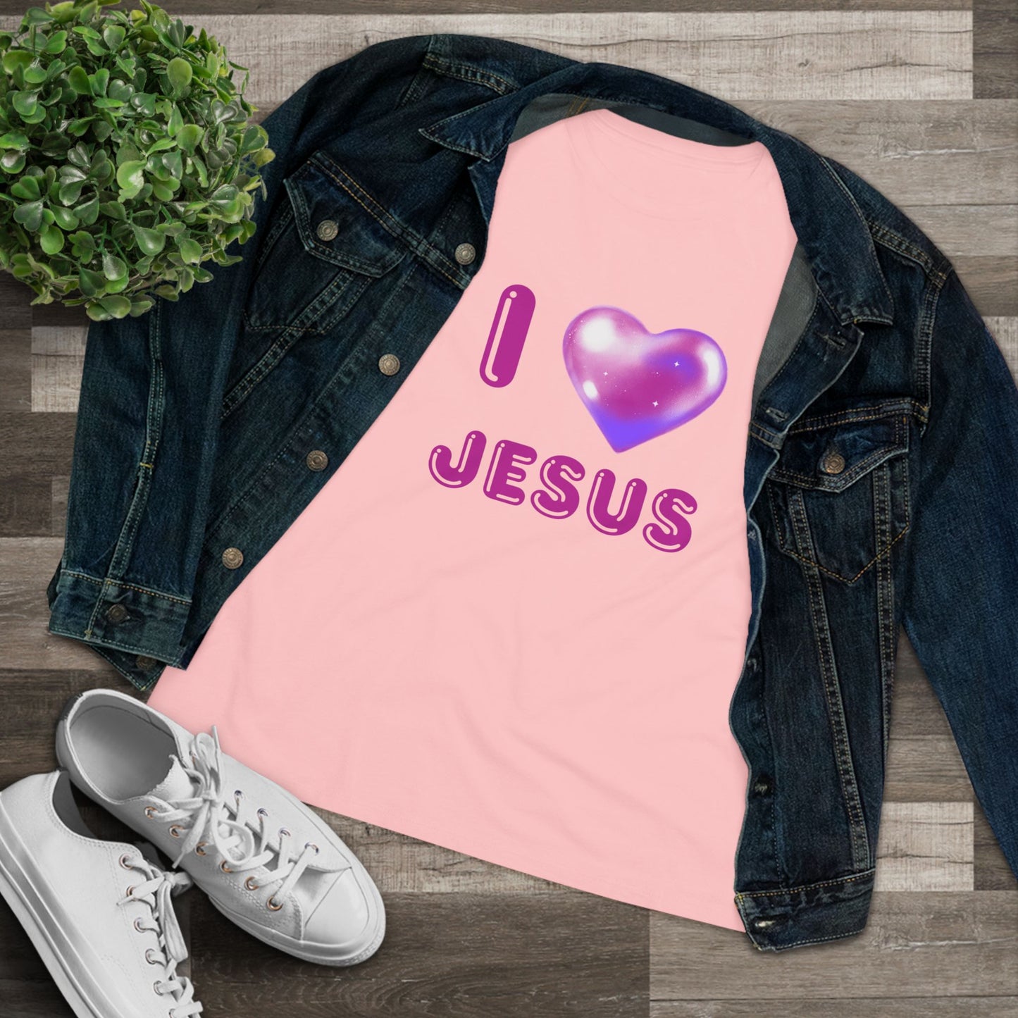 I  Jesus Women's Tee — Pink Heart Christian Faith T-Shirt