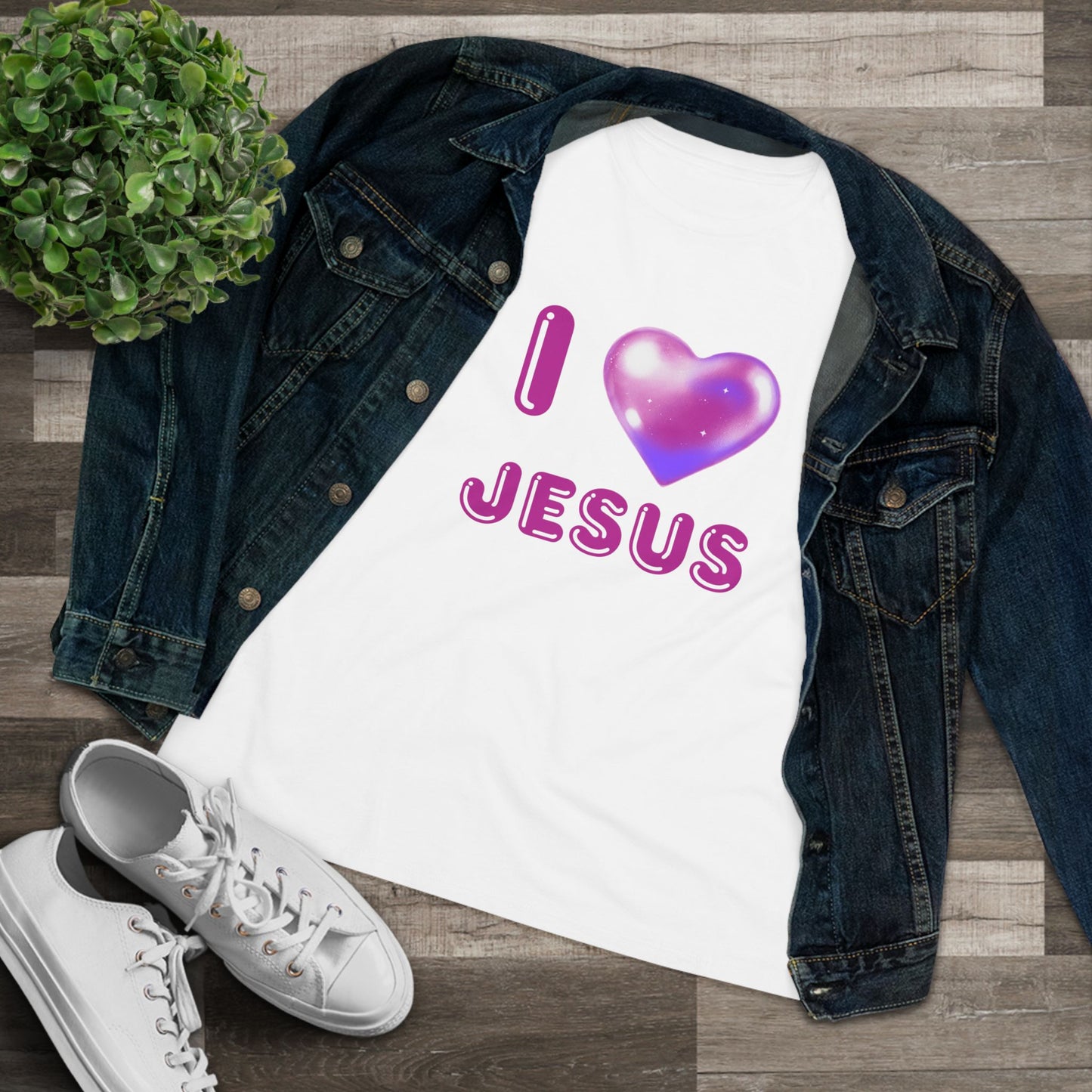 I  Jesus Women's Tee — Pink Heart Christian Faith T-Shirt